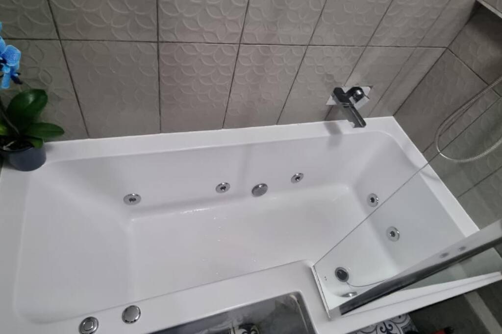 Gottersea 1 Bedroom Flat In Battersea 70 Mq London Exterior photo